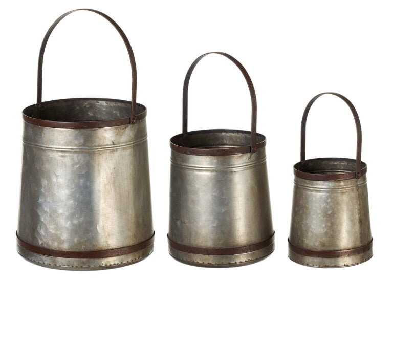 Galvanized bucket w handle-2 sizes